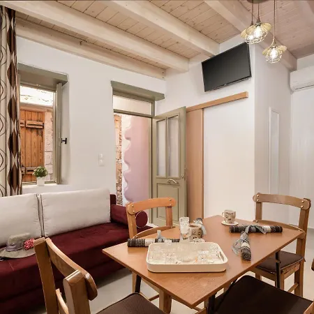 Vaggelis House *